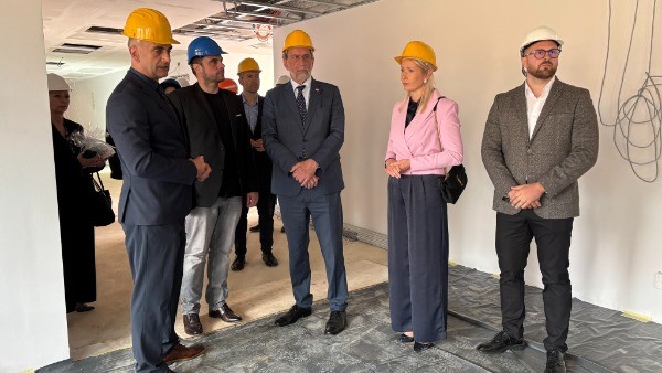 MINISTAR FUCHS OBIŠAO PROJEKTE DOGRADNJE I MODERNIZACIJE KUTINSKIH OSNOVNIH ŠKOLA!